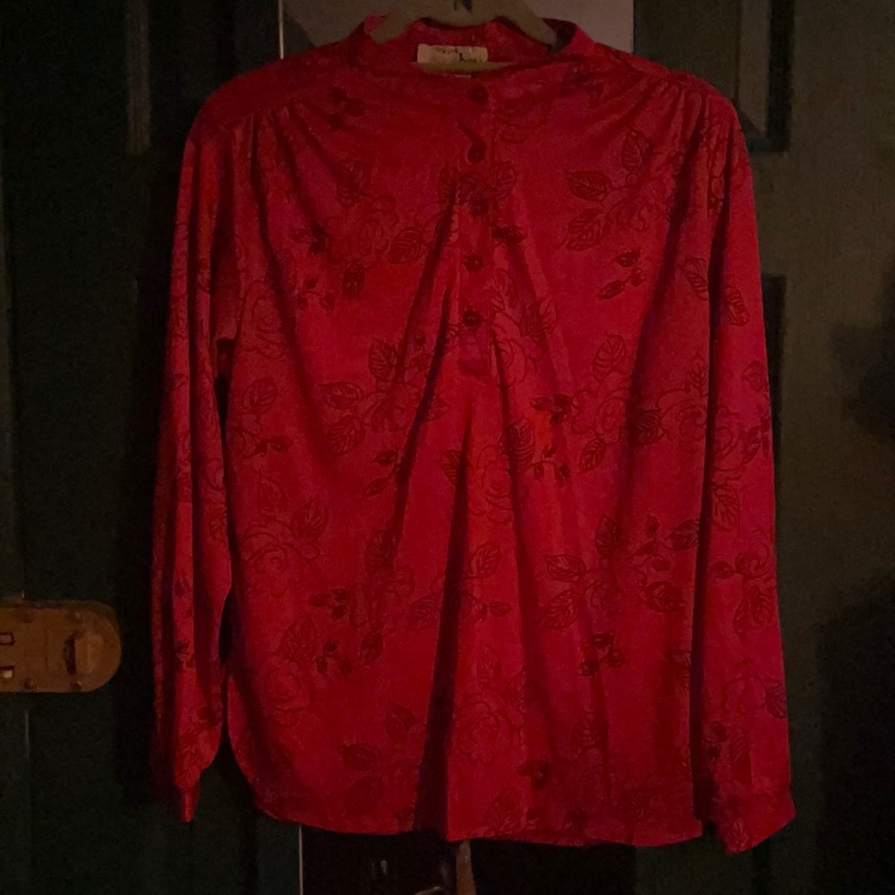 1970s Vintage Ecco Bay Red Blouse with Floral Outlines size Large